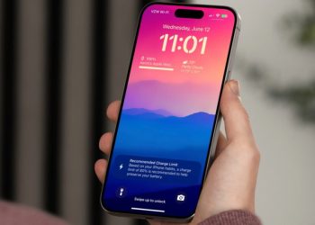 سری آیفون 15 با iOS 18 حتی در زمان خاموش‌بودن هم ساعت را نمایش می‌دهد